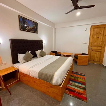 Hotel Beas River Retreat - A Riverside Hotel With Balcony Manāli Exterior foto